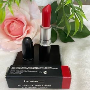 MAC MATTE LIPSTICK COLOR 640 RED ROCK FULL-SIZE